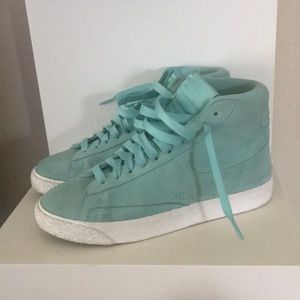 Nike high top teal